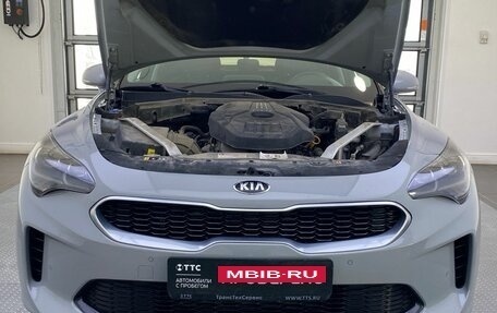 KIA Stinger I, 2018 год, 2 646 000 рублей, 9 фотография