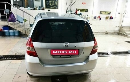 Honda Fit III, 2003 год, 350 000 рублей, 4 фотография