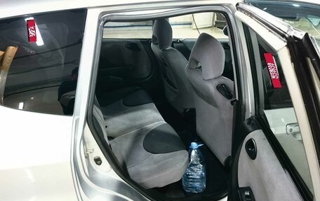 Honda Fit III, 2003 год, 350 000 рублей, 8 фотография