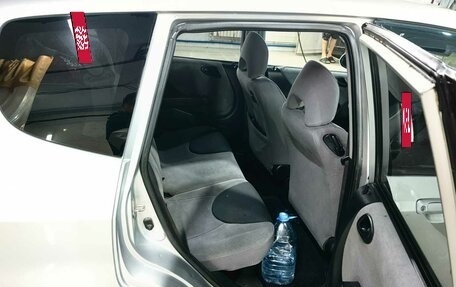 Honda Fit III, 2003 год, 350 000 рублей, 12 фотография