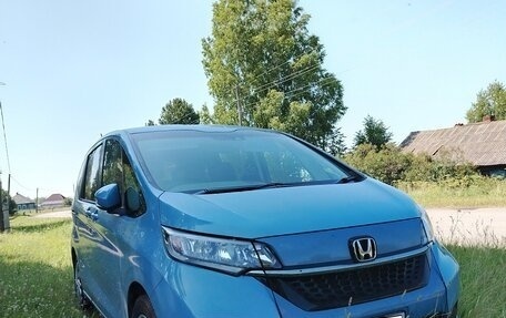 Honda Freed II, 2020 год, 1 680 000 рублей, 13 фотография