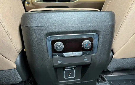 Chevrolet Suburban, 2024 год, 11 632 450 рублей, 11 фотография