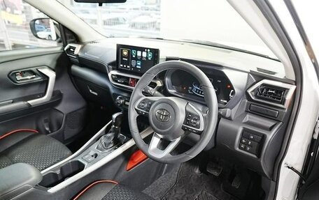 Toyota Raize I, 2023 год, 1 296 000 рублей, 23 фотография