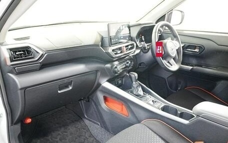 Toyota Raize I, 2023 год, 1 296 000 рублей, 26 фотография