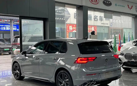 Volkswagen Golf VIII, 2023 год, 1 300 000 рублей, 6 фотография