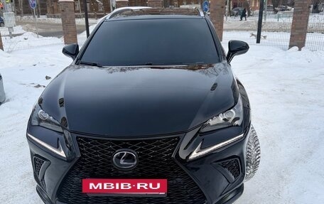 Lexus NX I, 2017 год, 2 850 000 рублей, 3 фотография