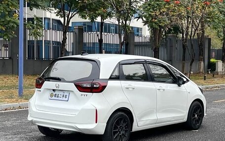 Honda Fit, 2021 год, 1 200 000 рублей, 4 фотография