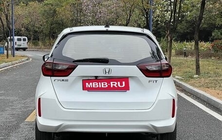 Honda Fit, 2021 год, 1 200 000 рублей, 6 фотография