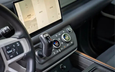 Land Rover Defender II, 2024 год, 9 837 450 рублей, 18 фотография