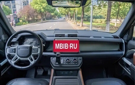 Land Rover Defender II, 2024 год, 9 837 450 рублей, 12 фотография