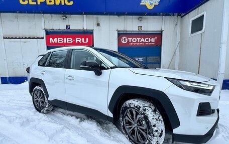 Toyota RAV4, 2025 год, 4 160 000 рублей, 2 фотография
