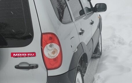 Chevrolet Niva I рестайлинг, 2009 год, 450 000 рублей, 6 фотография