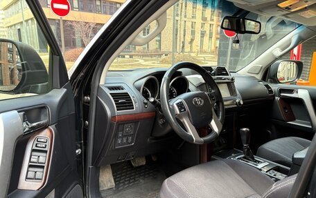 Toyota Land Cruiser Prado 150 рестайлинг 2, 2015 год, 3 750 000 рублей, 9 фотография