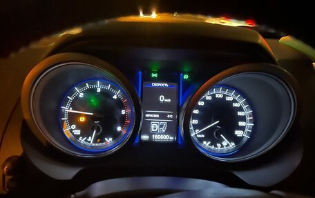 Toyota Land Cruiser Prado 150 рестайлинг 2, 2015 год, 3 750 000 рублей, 17 фотография