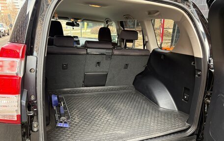 Toyota Land Cruiser Prado 150 рестайлинг 2, 2015 год, 3 750 000 рублей, 28 фотография