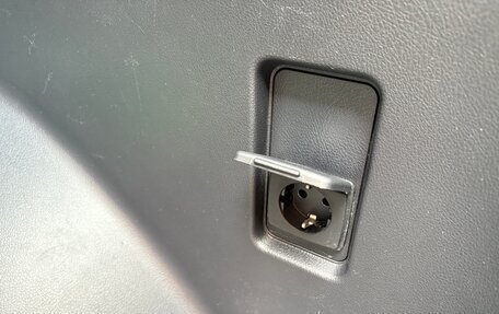 Toyota Land Cruiser Prado 150 рестайлинг 2, 2015 год, 3 750 000 рублей, 29 фотография