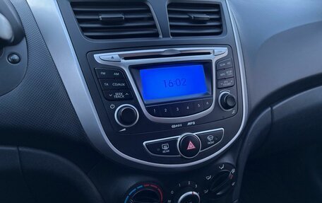 Hyundai Solaris II рестайлинг, 2012 год, 725 000 рублей, 14 фотография