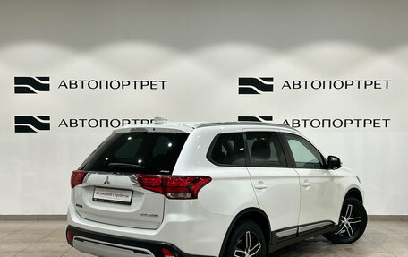 Mitsubishi Outlander III рестайлинг 3, 2019 год, 1 599 000 рублей, 5 фотография