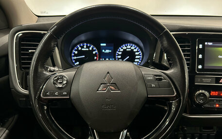 Mitsubishi Outlander III рестайлинг 3, 2019 год, 1 599 000 рублей, 14 фотография