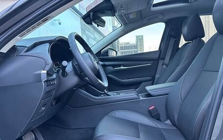 Mazda 3, 2021 год, 1 680 000 рублей, 10 фотография