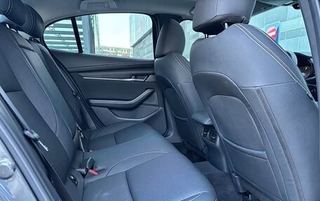 Mazda 3, 2021 год, 1 680 000 рублей, 12 фотография