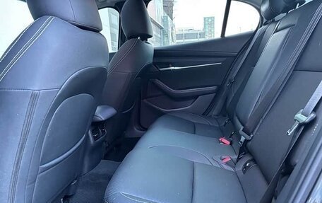 Mazda 3, 2021 год, 1 680 000 рублей, 14 фотография