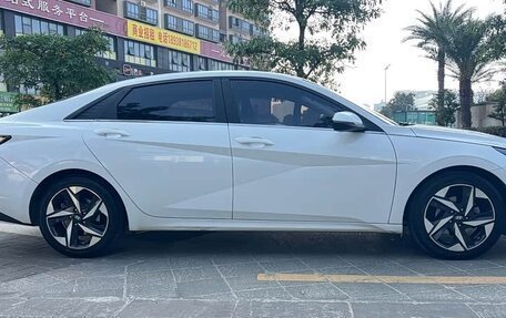 Hyundai Elantra VI рестайлинг, 2021 год, 1 090 230 рублей, 7 фотография