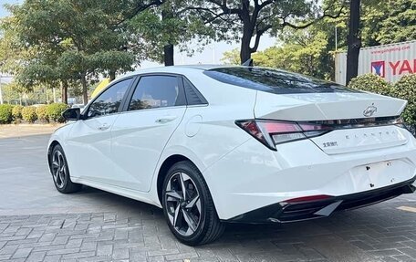 Hyundai Elantra VI рестайлинг, 2021 год, 1 090 230 рублей, 6 фотография