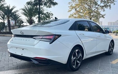 Hyundai Elantra VI рестайлинг, 2021 год, 1 090 230 рублей, 5 фотография