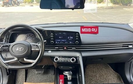 Hyundai Elantra VI рестайлинг, 2021 год, 1 090 230 рублей, 11 фотография