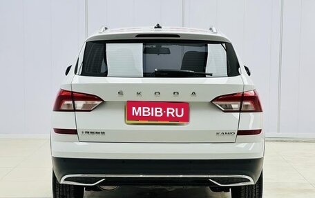 Skoda Kamiq I, 2023 год, 1 650 000 рублей, 5 фотография