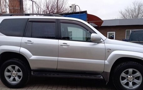 Toyota Land Cruiser Prado 120 рестайлинг, 2003 год, 1 670 000 рублей, 2 фотография