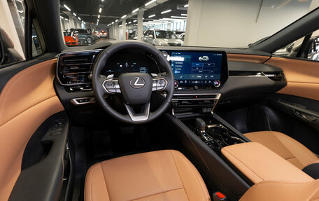 Lexus RX IV рестайлинг, 2025 год, 7 900 000 рублей, 7 фотография