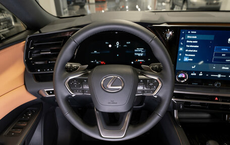 Lexus RX IV рестайлинг, 2025 год, 7 900 000 рублей, 11 фотография