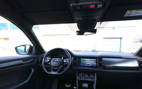 Skoda Kodiaq I, 2023 год, 4 900 000 рублей, 18 фотография