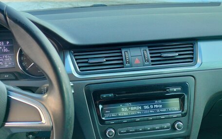 Skoda Rapid I, 2014 год, 700 000 рублей, 7 фотография