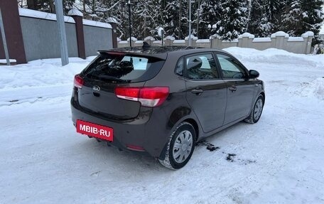 KIA Rio III рестайлинг, 2017 год, 1 045 000 рублей, 4 фотография