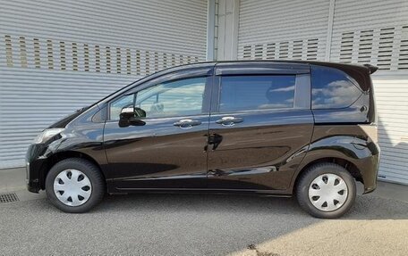 Honda Freed I, 2013 год, 787 000 рублей, 3 фотография