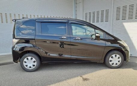 Honda Freed I, 2013 год, 787 000 рублей, 7 фотография