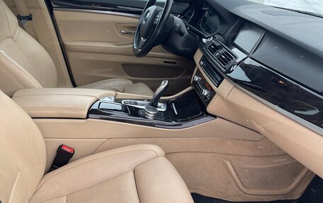 BMW 5 серия, 2015 год, 2 750 000 рублей, 28 фотография