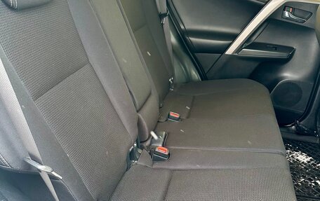 Toyota RAV4, 2015 год, 2 380 000 рублей, 15 фотография