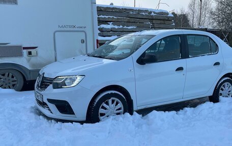 Renault Logan II, 2019 год, 825 000 рублей, 22 фотография