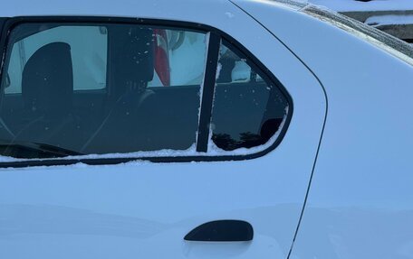 Renault Logan II, 2019 год, 825 000 рублей, 25 фотография