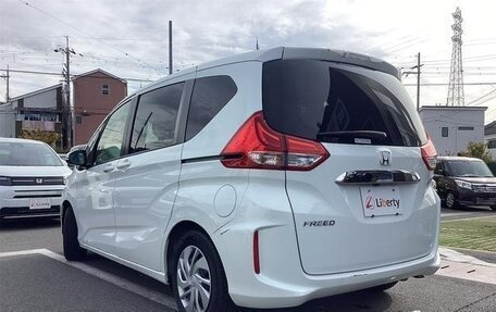 Honda Freed II, 2017 год, 1 078 000 рублей, 5 фотография
