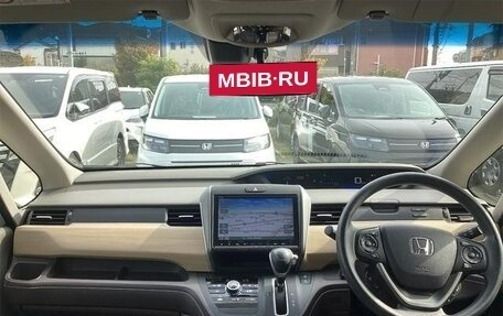 Honda Freed II, 2017 год, 1 078 000 рублей, 8 фотография