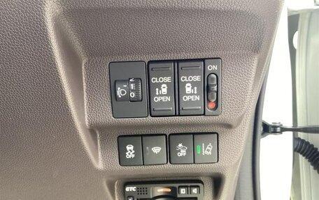 Honda Freed II, 2017 год, 1 078 000 рублей, 16 фотография