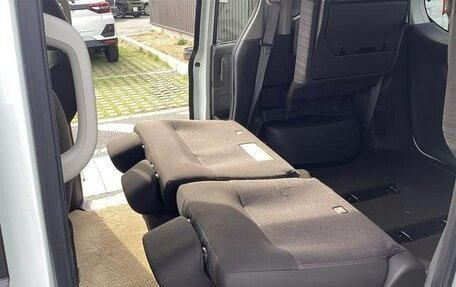 Honda Freed II, 2017 год, 1 078 000 рублей, 24 фотография