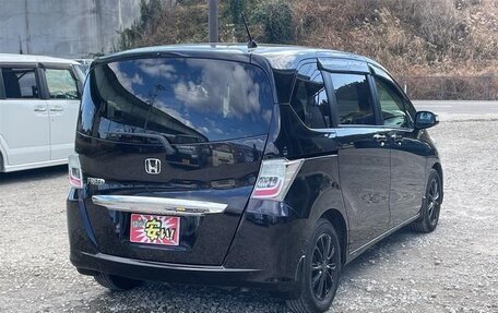 Honda Freed I, 2014 год, 832 000 рублей, 4 фотография