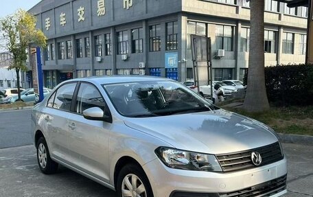 Volkswagen Santana, 2022 год, 950 000 рублей, 3 фотография