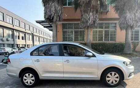 Volkswagen Santana, 2022 год, 950 000 рублей, 4 фотография